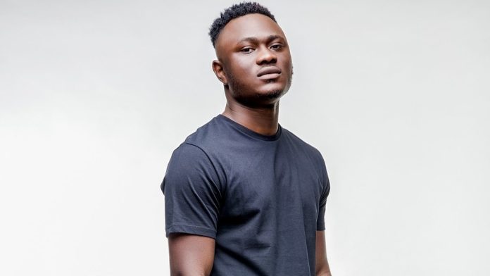 Moelogo lyrics