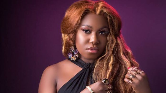 Niniola Raining O